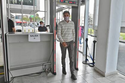Este martes, el diputado provincial y exministro de Seguridad de Santa Fe, Maximiliano Pullaro, declaró en el juicio contra Guille Cantero, líder de la banda de Los Monos, por los ataques al Poder judicial de 2018