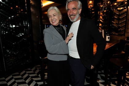 Este martes por la noche, Imanol Arias se bajó del escenario y se convirtió en el anfitrión del Four Seasons de Buenos Aires de su vino Bruto, que nació de su asociación con una bodega de reputación internacional