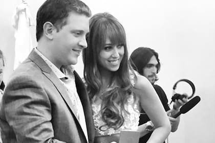 Este mediodía se casaron Jonatan Viale y Micaela Krolovetzky