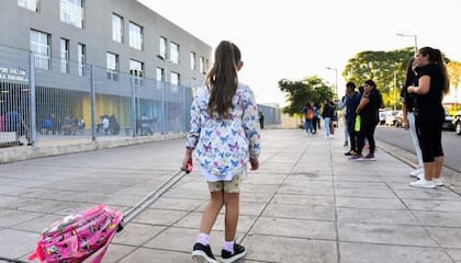 Este mes se realiza la segunda entrega del voucher educativo