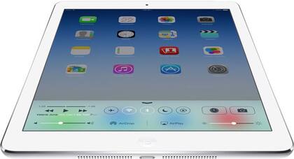Este modelo de novena generación cuenta con conexión Wi-Fi, 10 horas de duración de batería, compatibilidad con el Apple Pencil y teclado inteligente, y una cámara frontal ultra gran angular (Archivo)