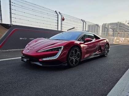 Este modelo eléctrico se transformó en el más rápido del mundo