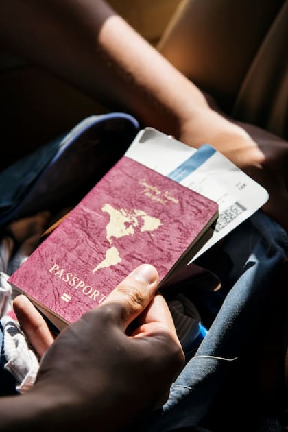 Este permiso facilita el retorno a Venezuela para ciudadanos que poseen un pasaporte vencido, extraviado o deteriorado