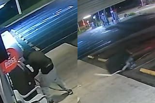 Arrancaron un cajero automático con una camioneta y el momento quedó grabado por una cámara de seguridad