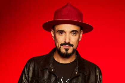 Este viernes sale El amor en mi vida, el nuevo disco de Abel Pintos