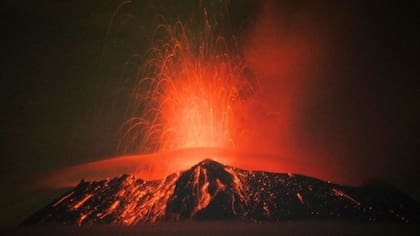Este volcán es considerado uno de los más peligrosos del mundo por la cantidad de personas que viven cerca.