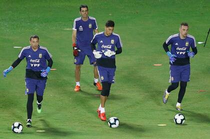 Esteban Andrada fue desafectado de la selección por una lesión en la rodilla