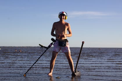 Esteban comparte su pasión en su cuenta de Instagram: @detecciondemetales_