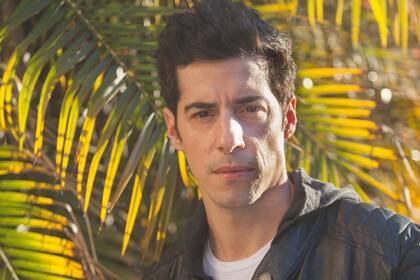 Esteban Lamothe, un galán atípico: perfil bajo y cientos de fans que mueren por su personaje en Guapas