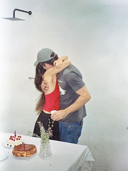 Esteban Lamothe y Débora Nishimoto presumen su amor en las redes sociales (Foto: Instagram/@estebanlamothe)