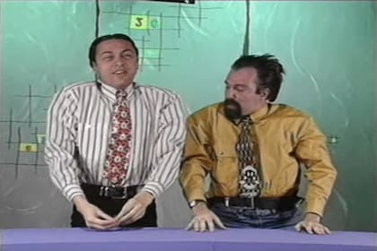 Esteban Prol y Claudio Morgado filmaban "Consejos útiles" colgados boca abajo, para crear una ilusión de desafío a la gravedad