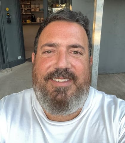 Esteban Savio Simes, dueño de Popular