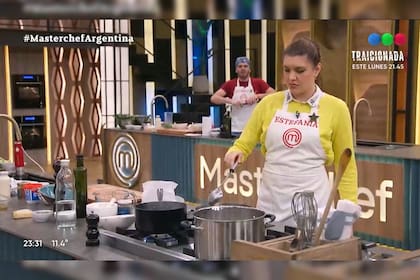 Estefanía Herlein cometió un grave error en su plato (Captura video)