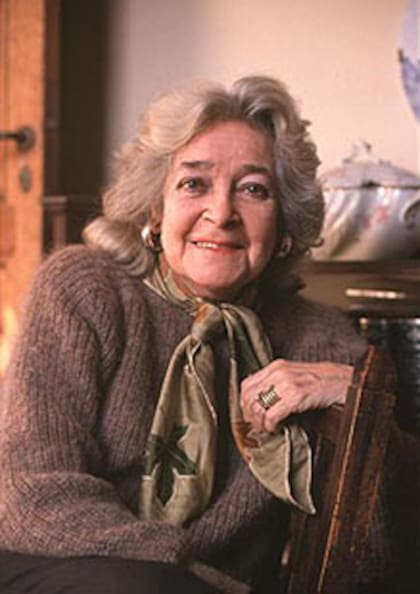 La escritora, periodista y traductora Estela Canto, en 1990. 