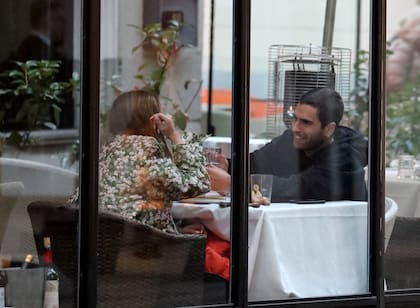 Ester Expósito y Nicolás Furtado cenando juntos en Madrid