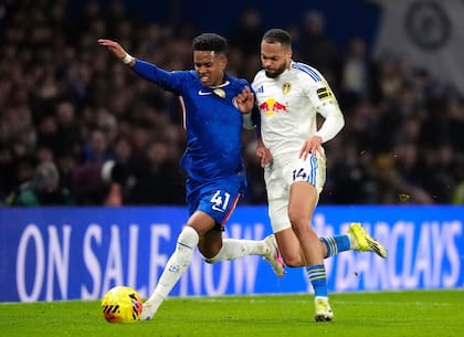 Estevao en acción ante Leeds