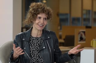 Esther Goris: el lugar que siente su refugio, su estrategia en las aplicaciones de citas y el romance que la marcó