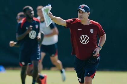 "Esto es soccer, esto no es fútbol, y esta concepción es importante entenderla", avisa Pochettino, que siente que sus nuevos jugadores tienen muchas cosas por 'aprender' para dar un salto de competitividad