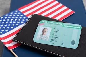 Estos delitos son motivos para revocarle la green card a los infractores
