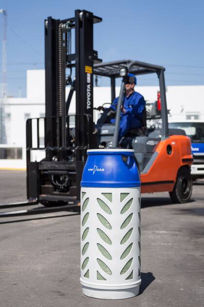 Estos envases optimizan la operación de recambio alcanzando una mayor eficiencia operativa y de seguridad.
Además, son 100 % reciclables