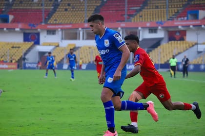 "Estoy cómodo en Dempo y Goa me gusta, aunque me encantaría jugar en la A", se ilusiona Pérez Roa