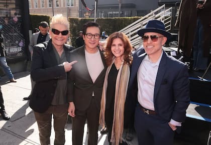 “Estoy orgulloso de vos por tu ascenso meteórico siendo un niño y luego como adulto", fueron las palabras que Steven Spielberg dedicó a Ke Huy Quan en su homenaje