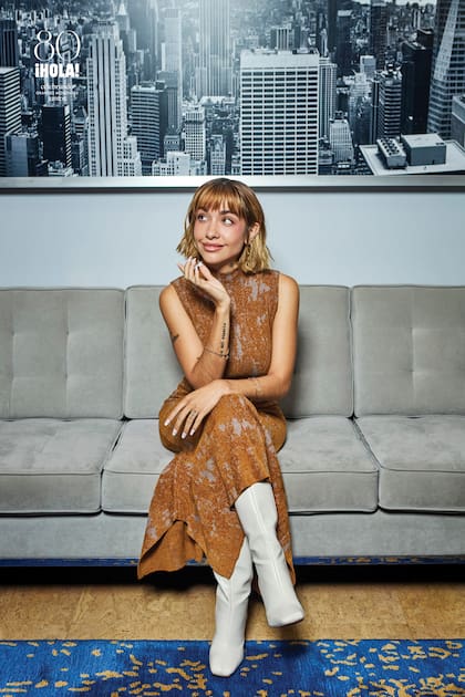 “Estoy viviendo un sueño: mi gira por Estados Unidos, cantar en Nueva York en un show sold out y encender las luces del Empire State por los 80 años de ¡HOLA! Gracias por darme esta oportunidad”, dijo la cantante argentina.