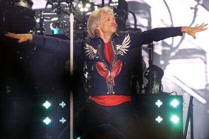 ¿He moves like Jagger? Jon Bon Jovi emuló al líder de los Stones durante un concierto en Dusseldorf, Alemania