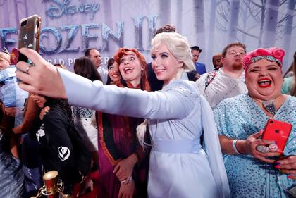 Anna, Elsa y una selfie con los fans