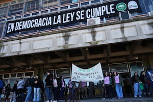 Estudiantes y docentes argentinos no ceden ante Milei en su defensa de la universidad pública