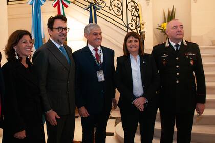 Estuvieron presentes en el encuentro la ministra de Seguridad Patricia Bullrich, la administradora federal Florencia Misrahi y el embajador de Italia, Fabrizio Lucentini