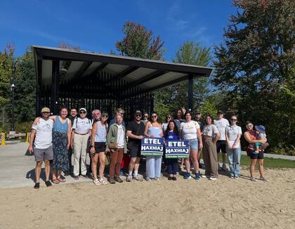 Etel fue elegida concejala del Distrito 5 en 2021, tras derrotar a Gregory Stratman con el 56% de los votos