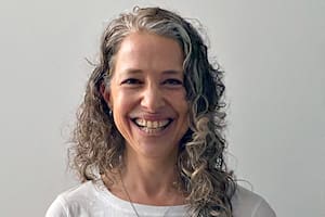 La arquitecta que convirtió su pasión en un juego de cartas