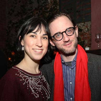 Etty con Luzer Twersky, que dejó la comunidad ortodoxa para ser actor. También aparece retratado en el documental One of Us.