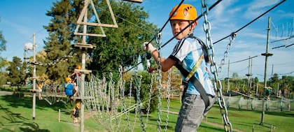 Euca Tigre, un parque aérea de máxima seguridad donde los chicos pueden descargar toda su energía