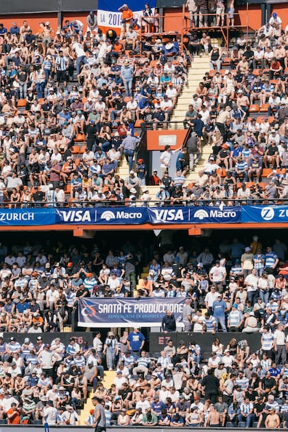 Euforia por Los Pumas en la capital santafesina.