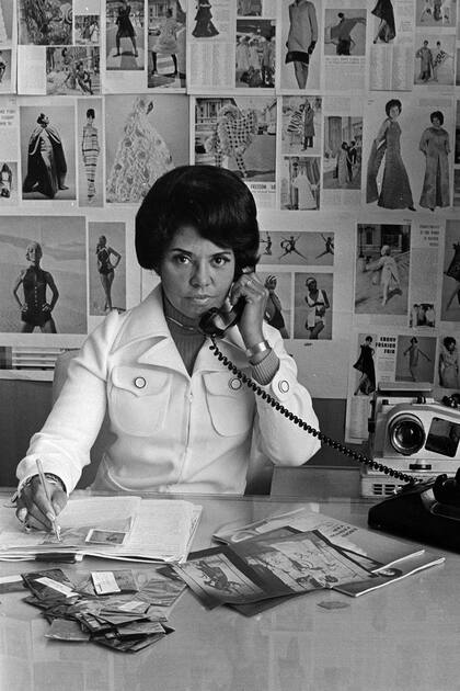 Eunice en su despacho