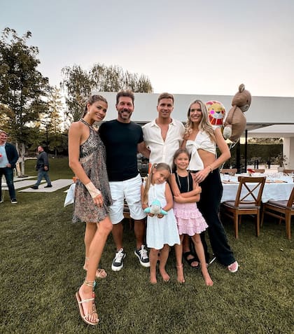 Eva Bargiela compartió tiempo con la familia y amigos de Gianluca durante su cumpleaños (Captura: Instagram)