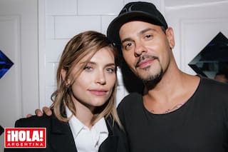 Eva De Dominici junto a su novio Eduardo, el hermano de Penélope Cruz, en una exclusiva fiesta en Buenos Aires