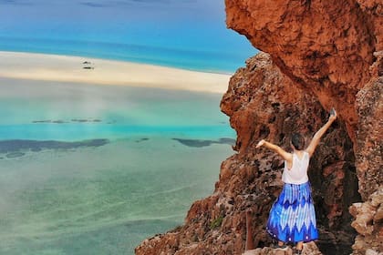 Eva Zu Beck, la influencer polaca de viajes, decidió pasar la cuarentena en la isla de Socotra en Yemen, en plena pandemia de coronavirus