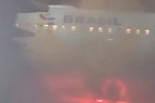 Evacuaron de urgencia un avión de Latam en San Pablo tras el incendio de un equipo