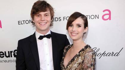 Evan Peters y Emma Roberts, enamorados desde un American Horror Story