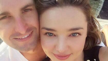 Evan Spiegel y Miranda Kerr ya son marido y mujer