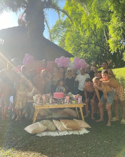 Evangelina Anderson compartió fotos del cumpleaños de Lola Demichelis