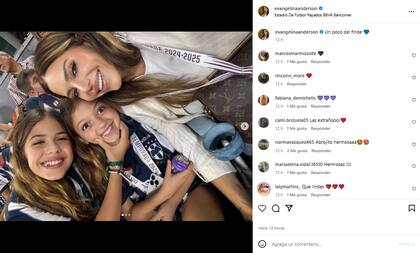 Evangelina Anderson fue con sus hijas Lola y Emma a alentar a Martín Demichelis en un partido de Rayados de Monterrey (Foto: Instagram @evangelinaanderson)