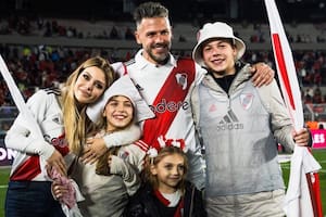 Evangelina Anderson y Martín Demichelis tienen tres hijos (Foto: Instagram @evangelinaanderson)