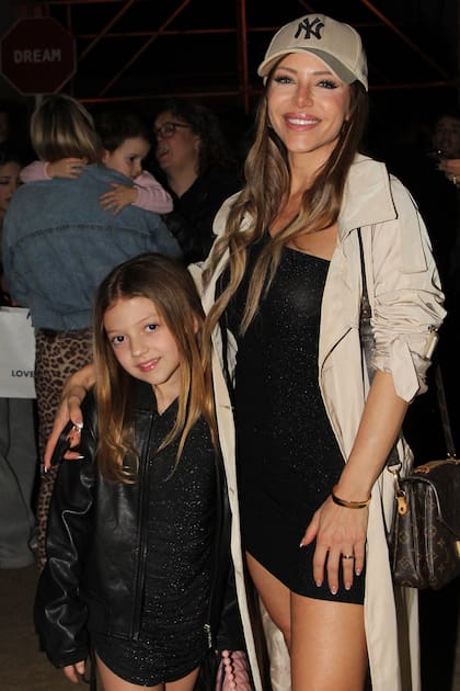 Evangelina Anderson y su hija Emma Demichelis.