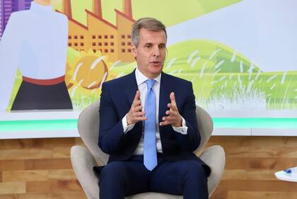 "Las crisis cambiarias son recurrentes porque la Argentina no tiene una moneda sólida", dijo Redrado