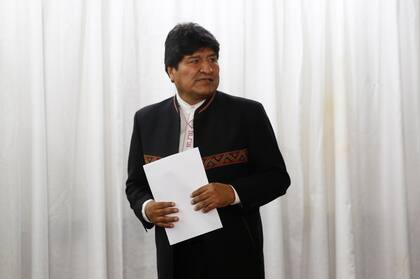Evo Morales brindó una conferencia de prensa en el hotel Bauen