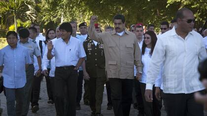 Evo Morales y Nicolás Maduro fueron los primeros mandatarios en llegar a Cuba